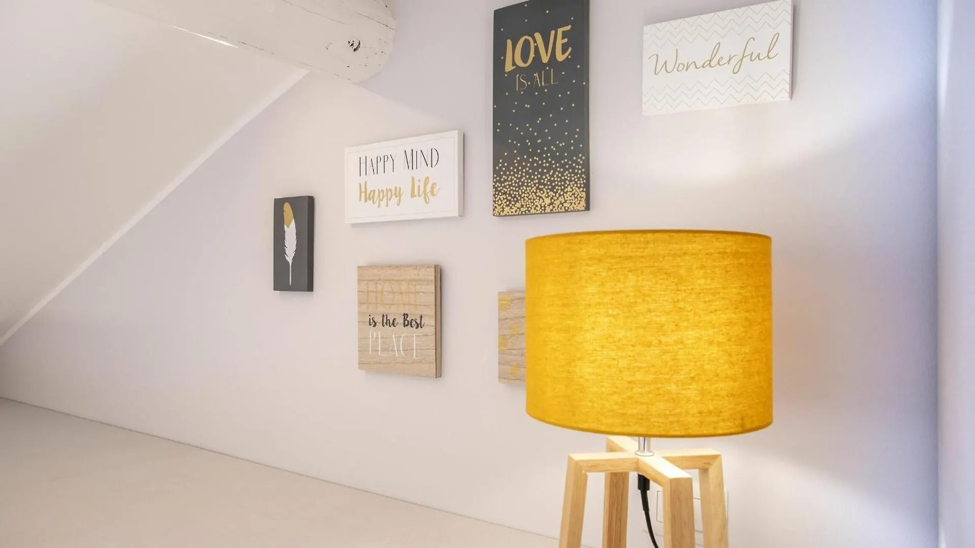 Ferrucci 1 Bedroom Attic In Milan By Halldis Apartament